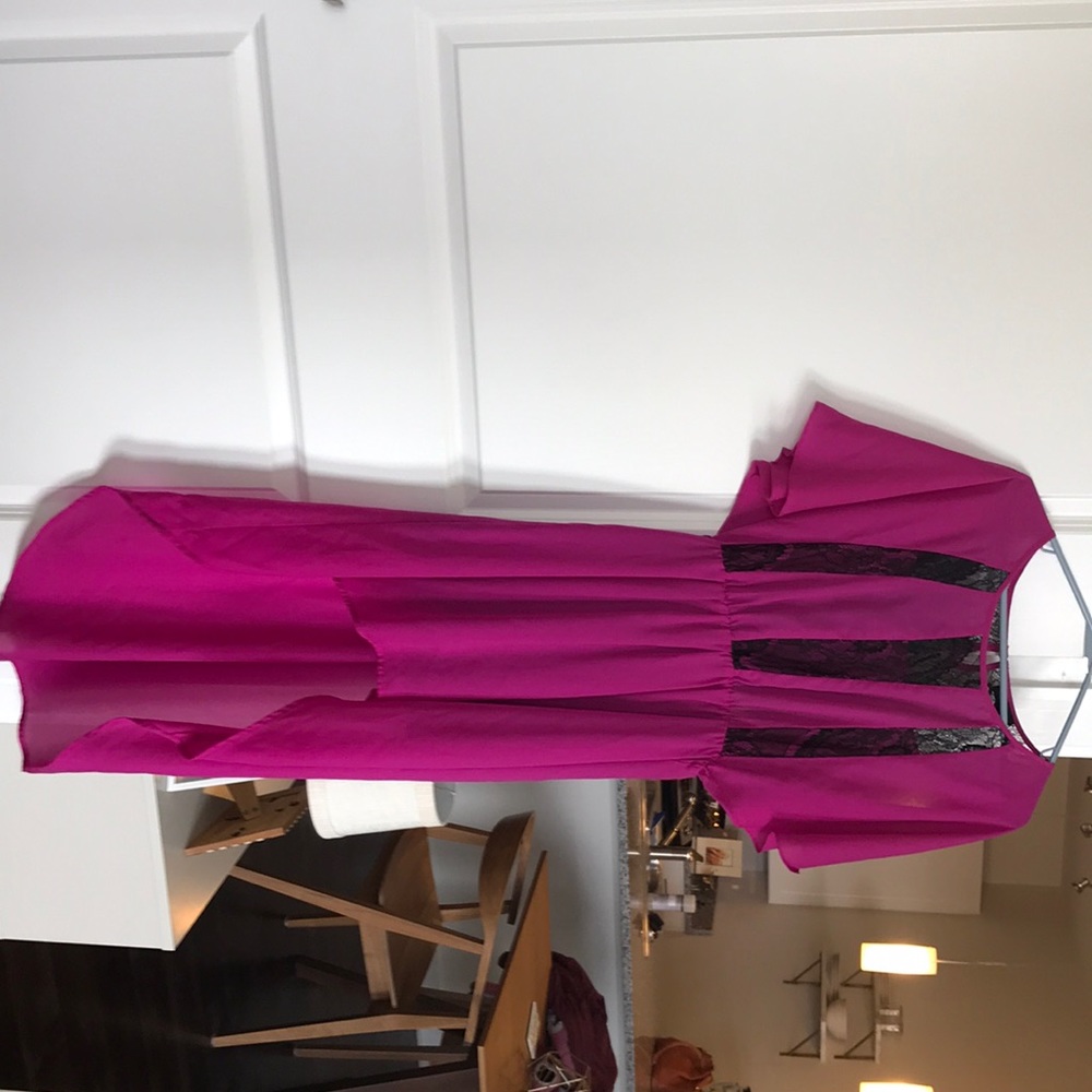 Stylish high-lo fuchsia + black lace dress